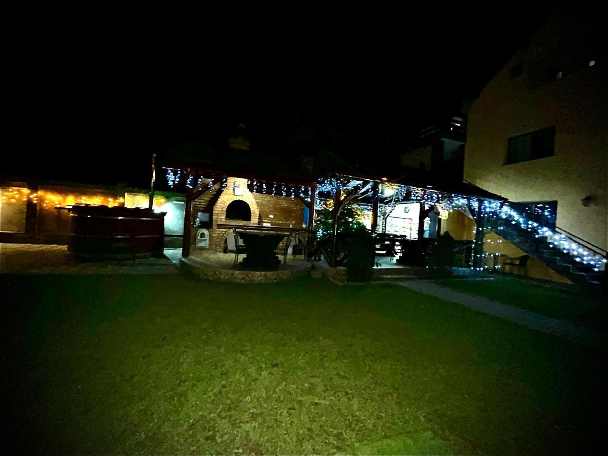 La Mateo Hotel Calimanesti Exterior photo